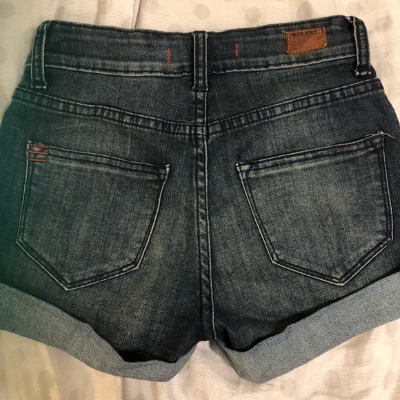 BDG Shorts - Picture 2 of 2